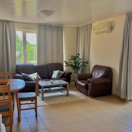 Wohnung Am Sonnenstrand Pantai Sunny Bagian luar foto