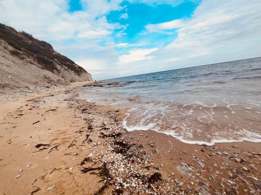 Wohnung Am Sonnenstrand Pantai Sunny Bagian luar foto